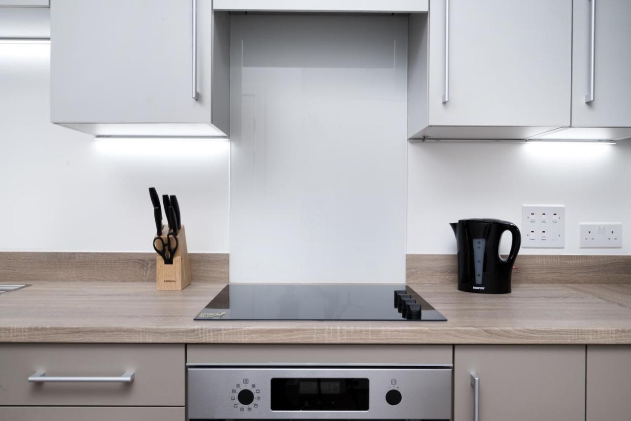 Modern Studios And Apartments At Barking Wharf In London Bagian luar foto